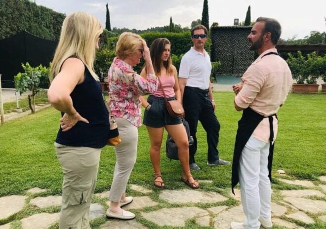 Chianti Semi-Private Wine Tasting and Dinner in Vineyard - Important Policies
