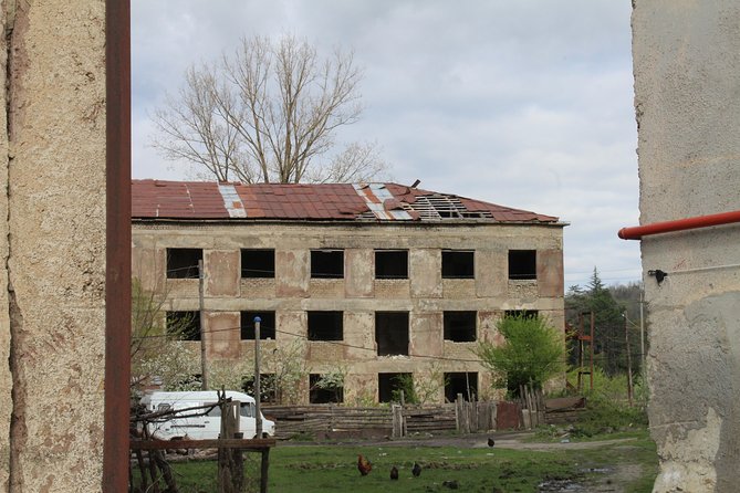 Chiatura. Soviet Past in the Present. + Katskhi Pillar - Tour Details and Photography Opportunities