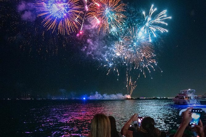 Chicago 3D Fireworks Cruise - Pricing and Ticket Information