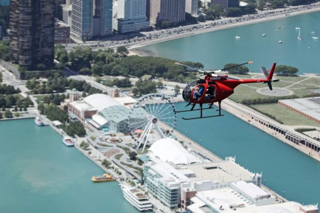 Chicago: 45-Minute Private Helicopter Flight for 1-3 People - Engaging Live Commentary From Pilot