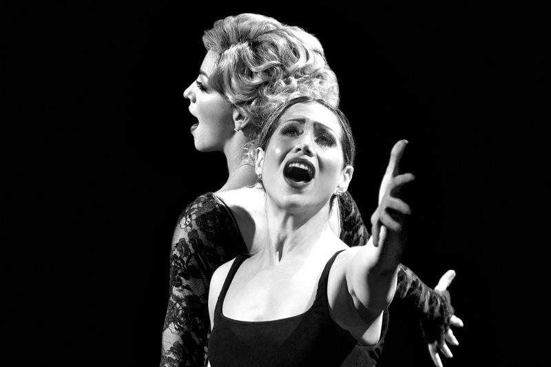 Chicago Broadway Show Ticket in New York - Is Chicago the right Broadway show for you?