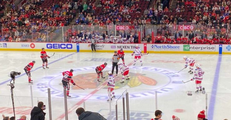Chicago: Chicago Blackhawks NHL Game Ticket at United Center - Ticket Inclusions