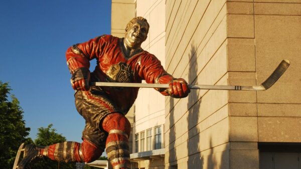 Chicago: Chicago Blackhawks NHL Game Ticket at United Center - The Sum Up