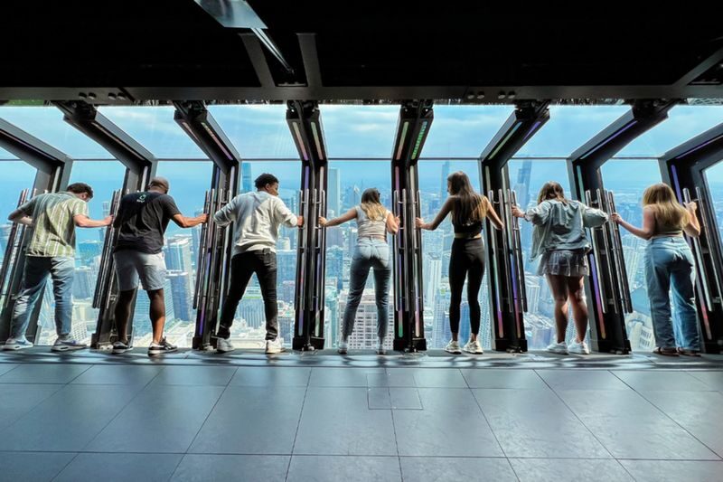 Chicago CityPASS - Two fixed stops: Shedd Aquarium and Skydeck Chicago