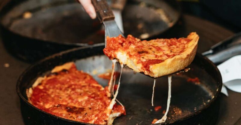 Chicago: Classic Food and Walking Tour with Free Bike/Kayak - Things to Keep in Mind