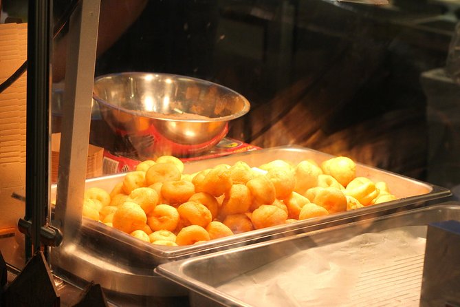 Chicago Delicious Donut Adventure by Underground Donut Tour - Customer Reviews and Tour Experience