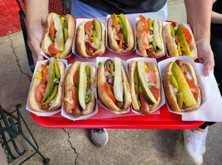Chicago: Downtown Family Food Tour by Bike With Sightseeing - Food Tasting Experience