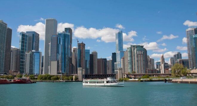 Chicago: First Lady River Cruise & Architecture Center Combo - Architectural Exploration
