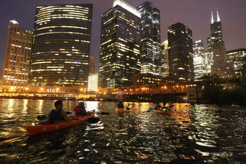 Chicago: Ghosts and Gangsters Night Kayak Tour - Good To Know