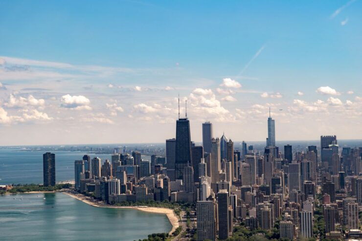 Chicago: Guided Tour With Skydeck and Shoreline River Cruise - Tour Highlights