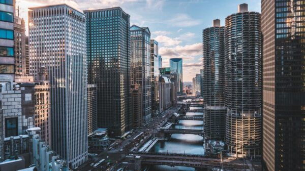 Chicago: Guided Tour With Skydeck and Shoreline River Cruise - Transportation During the Tour