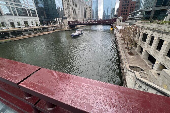 Chicago Hauntings Original Ghost Walk through Old Chicago - A Deep Dive into the Chicago Hauntings Ghost Walk