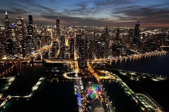 Chicago Helicopter 25-Mile Tour for up to Three Passengers - Who Should Consider This Tour?