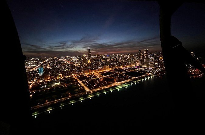 Chicago Helicopter 25-Mile Tour for up to Three Passengers - FAQ