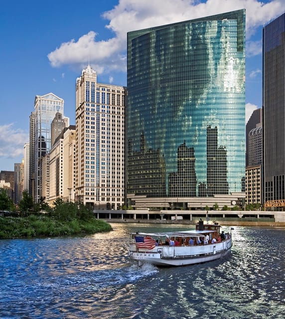 Chicago: Historic Architecture Chicago River Small Boat Tour - Architectural Highlights