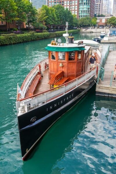 Chicago: Historic Architecture Chicago River Small Boat Tour - Booking Information