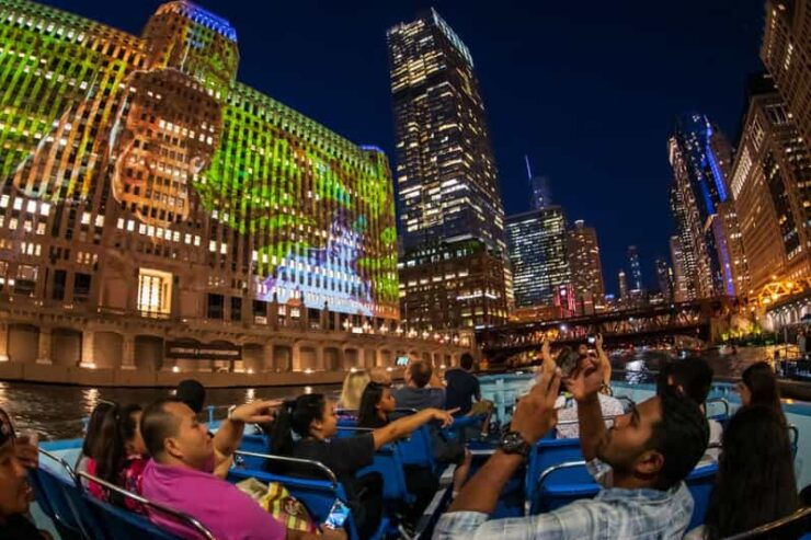 Chicago: Historic Gangsters & Ghosts Night Cruise - Good To Know