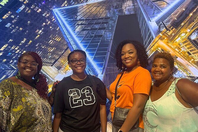 Chicago In A Day With A Local - Iconic Chicago Landmarks with a Personal Touch