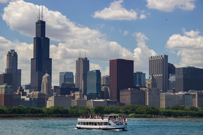 Chicago Lake and River Architecture Tour - What To Expect