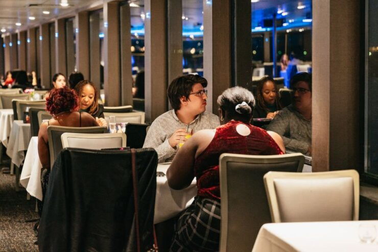 Chicago: Lake Michigan Buffet Brunch, Lunch or Dinner Cruise - General Information