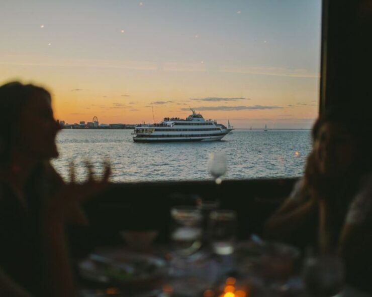 Chicago: Lake Michigan Gourmet Brunch/Lunch/Dinner Cruise - Full Description