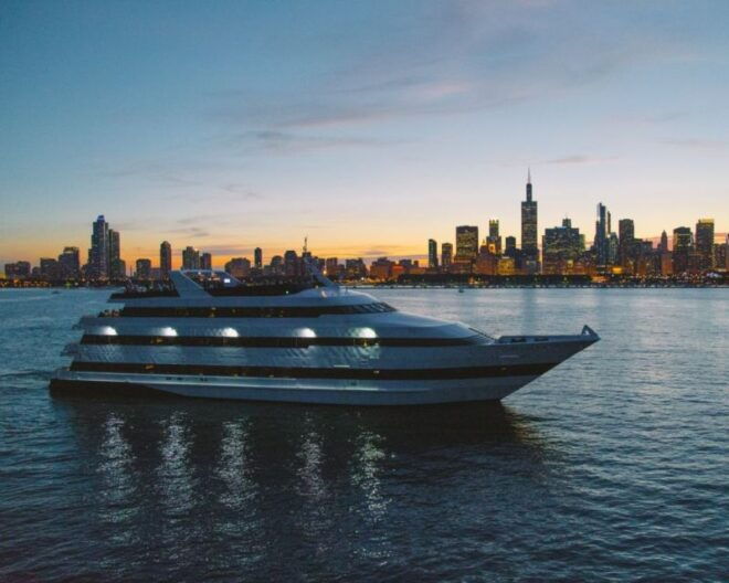 Chicago: Lake Michigan Gourmet Brunch/Lunch/Dinner Cruise - Dine on a Gourmet Meal