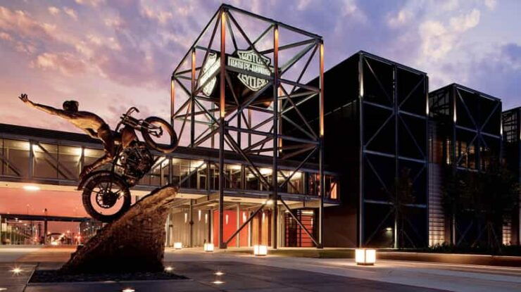 Chicago: Milwaukee Harley-Davidson Museum & Brewery Day Tour - Good To Know