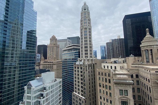 Chicago Mobsters and Movies Walking Tour - Practical Considerations