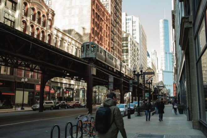 Chicago: Must-Sees & Hidden Gems In-App Audio Tour (ENG) - Logistics