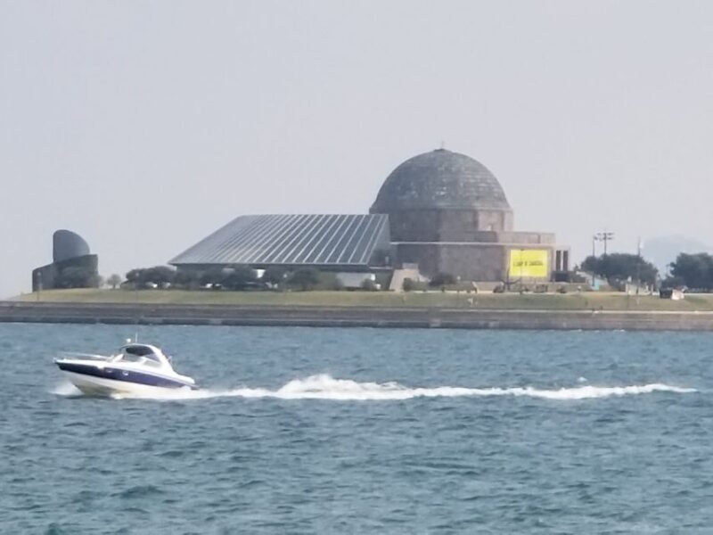 Chicago: Narrated Sightseeing River and Lake Cruise - FAQ