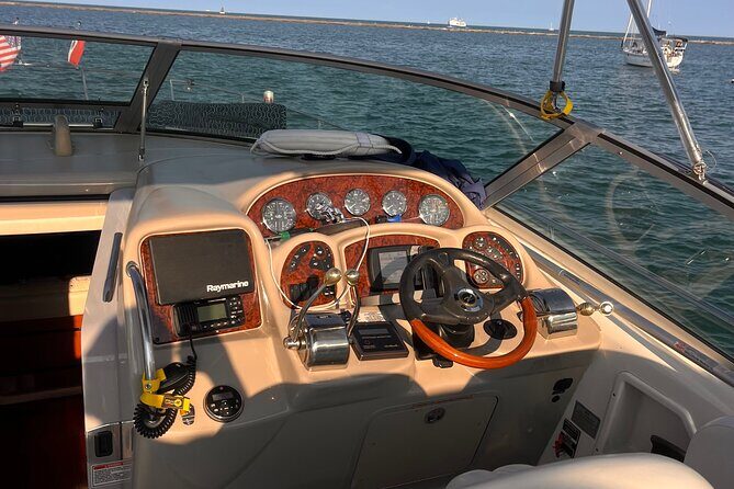 Chicago Private Boat Day - Sunset, Skyline & Celebration - Itinerary and Highlights
