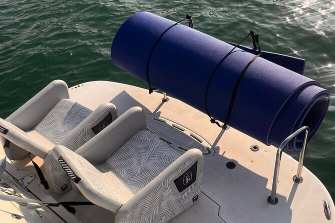 Chicago Private Boat Day - Sunset, Skyline & Celebration - FAQ