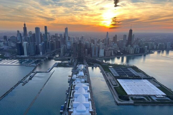Chicago: Private Helicopter Tour of Chicago Skyline - Reserve Now & Pay Later