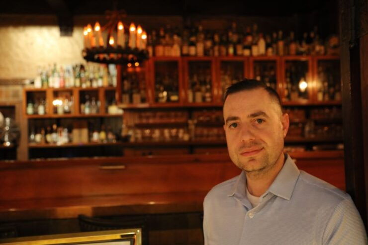 Chicago: Prohibition Speakeasies Bus Tour or Walking Tour - Experience Chicagos Prohibition-Era Speakeasies
