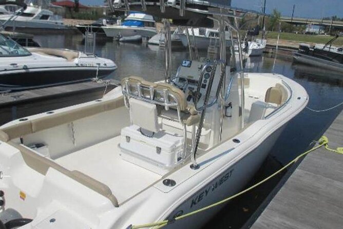 Chicago River 2 Hour Private Cruise for 6 People With Captain - Booking and Confirmation Details