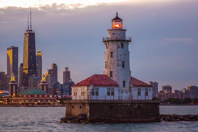 Chicago River and Lake Michigan Sunset Boat Tour - Inclusions and Services