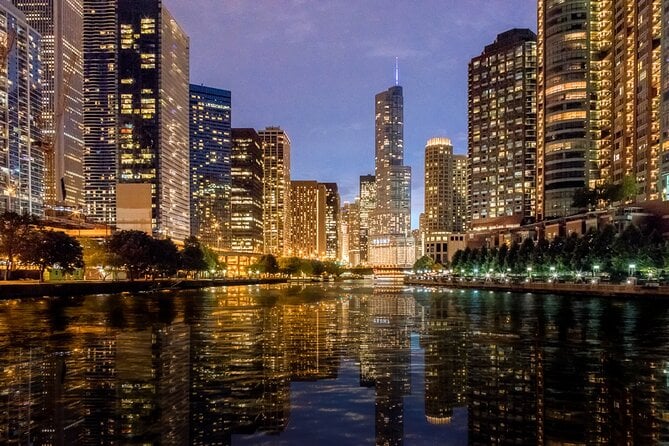 Chicago River and Lake Michigan Sunset Boat Tour - Positive Experiences