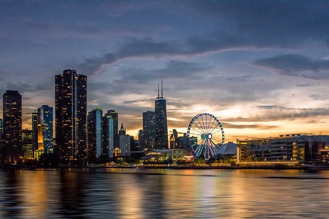 Chicago River and Lake Michigan Sunset Boat Tour - Scenic Views