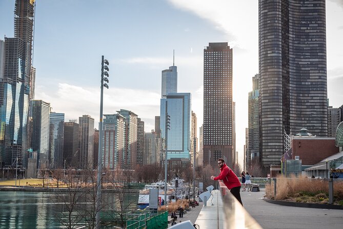 Chicago River by Private 2.5 Hour Boat Tour - Tour Overview