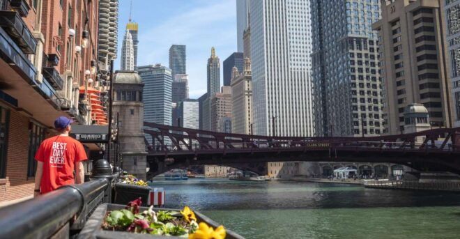 Chicago River by Private Boat Tour - Top Chicago Attractions and Historical Insights