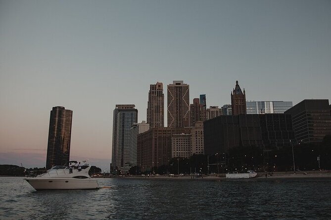 Chicago Shoreline Adventure Boat Tour - Tips for a Memorable Shoreline Adventure Boat Tour
