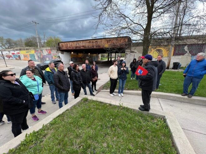 Chicago: The Devil In The White City Bus Tour - Meeting Point and Starting Time