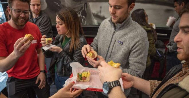 Chicago: Ultimate Food Walking Tour With Tastings - Customer Reviews and Recommendations