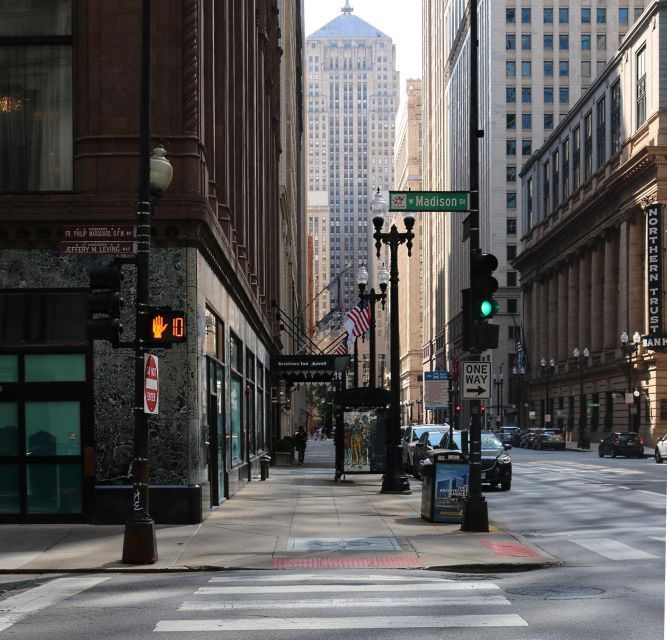 Chicago: Vice, Crime and Gangsters Self-Guided Audio Tour - Tour Highlights and Features