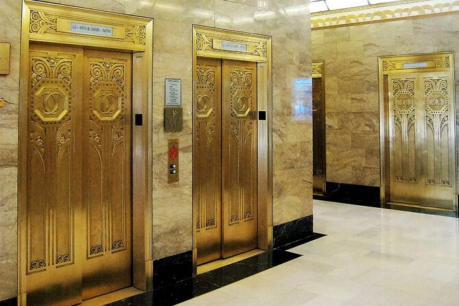 Chicago Walking Tour: Art Deco Skyscrapers Riverfront - Building Interiors