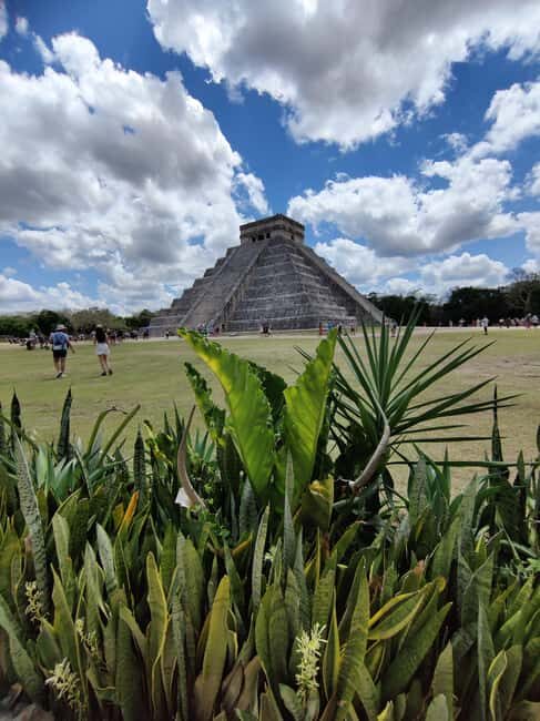 Chichén Itzá Adventure: Tour with Guides,Buffet & Cenote - A Deep Dive into the Tour Experience