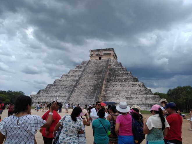 Chichen Itza and Two Cenotes Day Tour From Cancun - Included Services