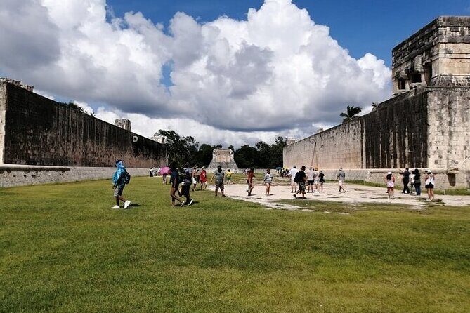 Chichen Itza Deluxe, 2 Cenotes tour From Playa del Carmen - FAQ