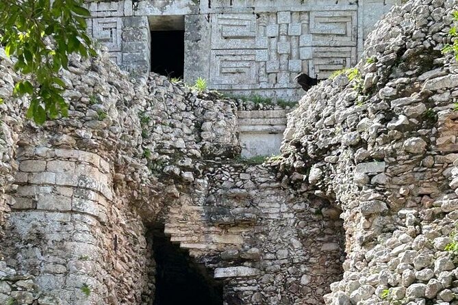 Chichen Itza Marvels: Explore the Ancient Wonders - Tips for Exploring Chichen Itza