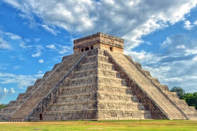 Chichen itza, Saamal cenote and Valladolid in one day - Transportation and Practical Details
